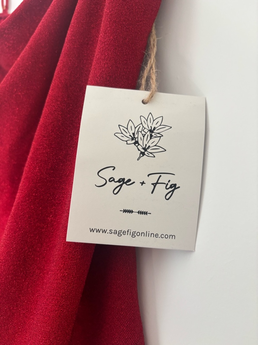 NWT Sage + Fig BUNDLE! Set of 3 Glitter Cowl-Neck Camisole Tops Red/Gold/Silver - Picture 14 of 15